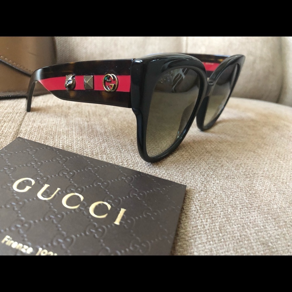NEW GUCCI SUNGLASSES 😎 - Picture 6 of 6